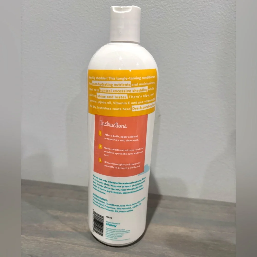 Frisco Dog & Cat Pet Shed Control Shampoo W/ Aloe Vera Sweet Nectar Scent 20 Oz